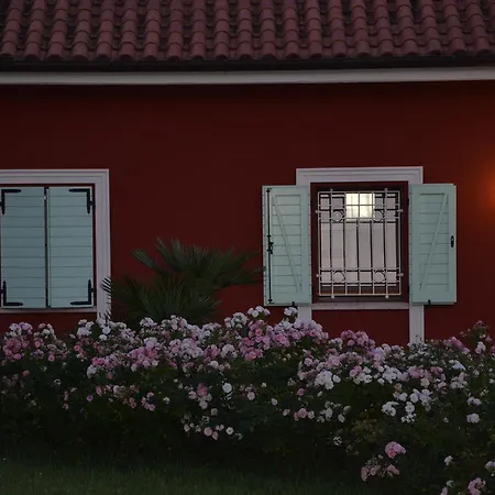 Borgo Rosso Country House B&B-2
